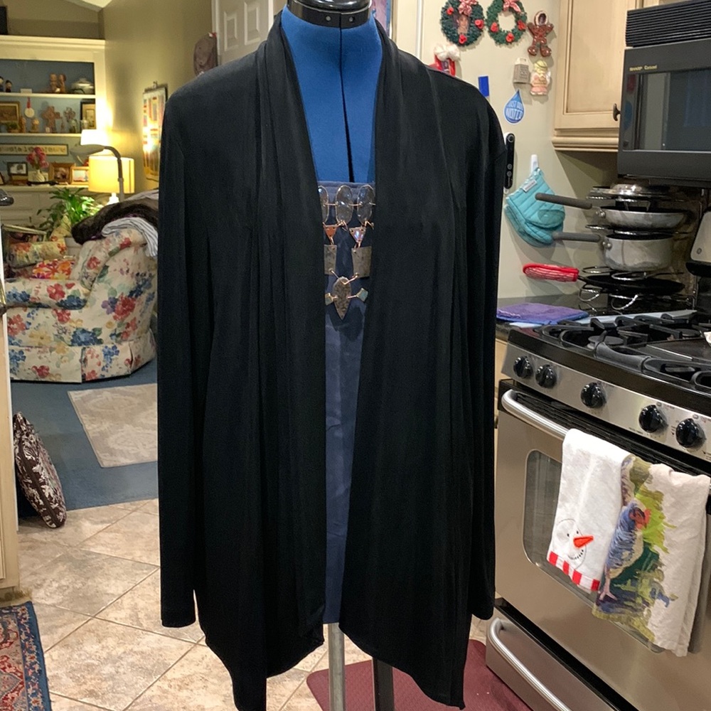 CHICO'S TRAVELERS COLLECTION BLACK CARDIGAN